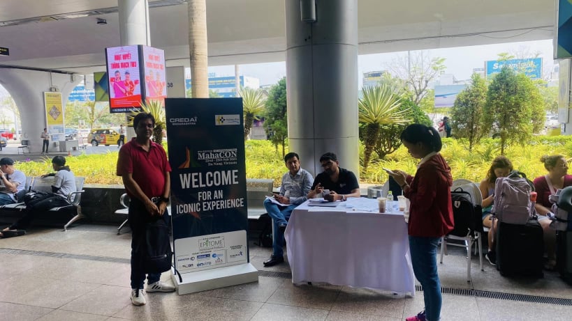 Airport Welcome Desk