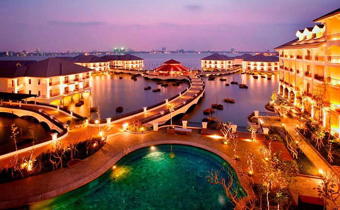 Intercontinental west lake hanoi 